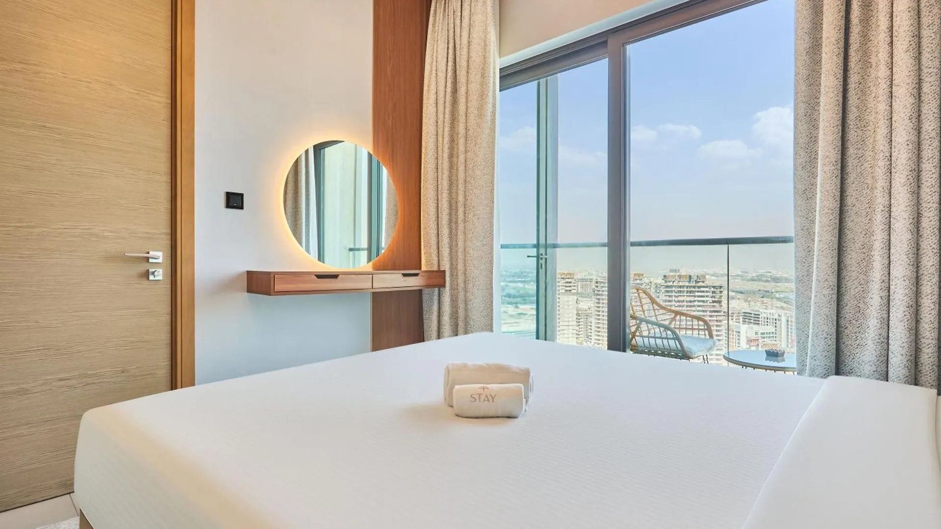 Stay By Latinem Luxury 1Br Holiday Home W 2709 Near Burj Khalifa Dubai